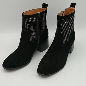 Latigo Dosa Leather Bootie with Studs size 6